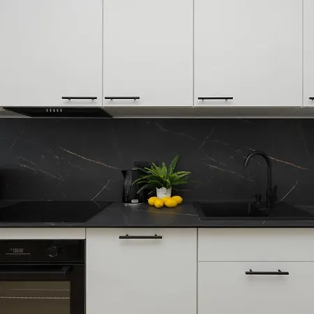 Elegant Aleje Jerozolimskie With Air Conditioning By Renters Warszawa