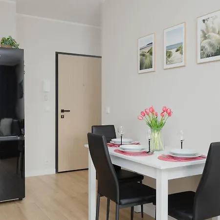 Elegant Aleje Jerozolimskie With Air Conditioning By Renters Appartement